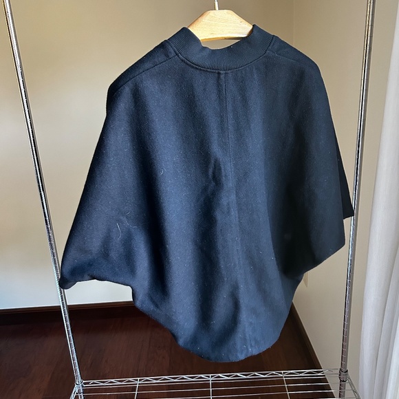 OAK NYC Black Top (Size 2) - Picture 4 of 4
